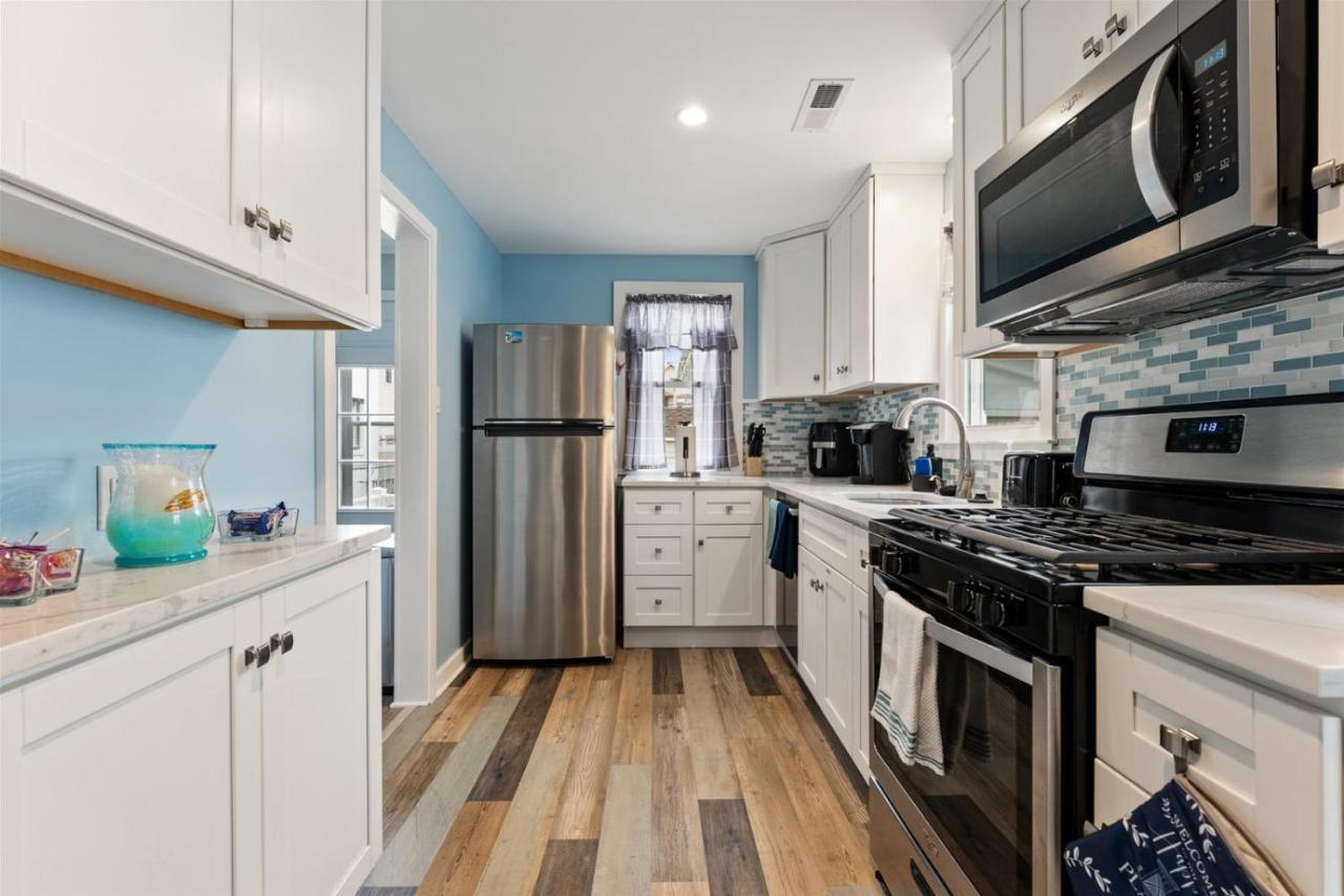Newly Renovated 4 Bedroom Home Only 2 Blocks From The Beach! Wildwood Luaran gambar