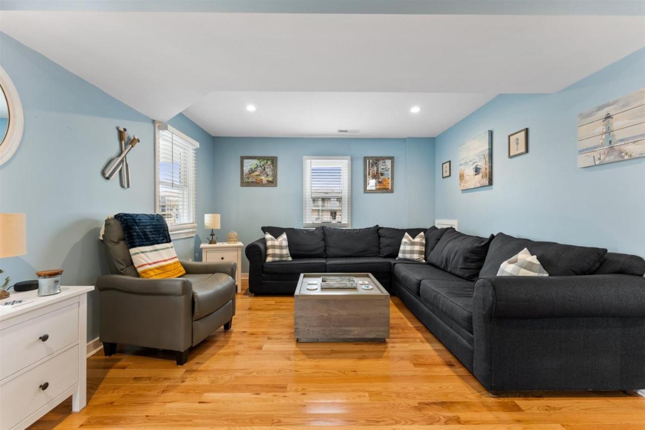 Newly Renovated 4 Bedroom Home Only 2 Blocks From The Beach! Wildwood Luaran gambar