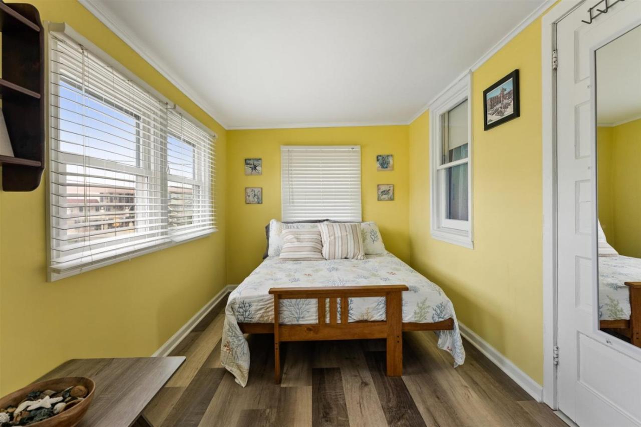 Newly Renovated 4 Bedroom Home Only 2 Blocks From The Beach! Wildwood Luaran gambar