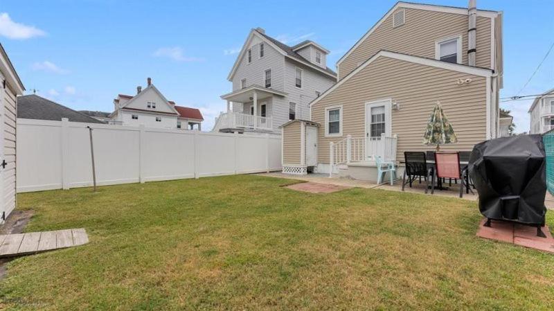 Newly Renovated 4 Bedroom Home Only 2 Blocks From The Beach! Wildwood Luaran gambar